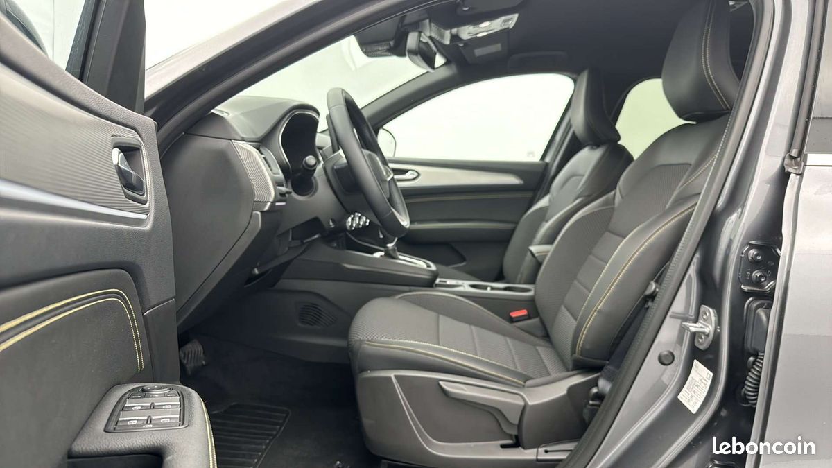 Renault arkana e tech full hybrid 145 gsr2 techno (image 26)