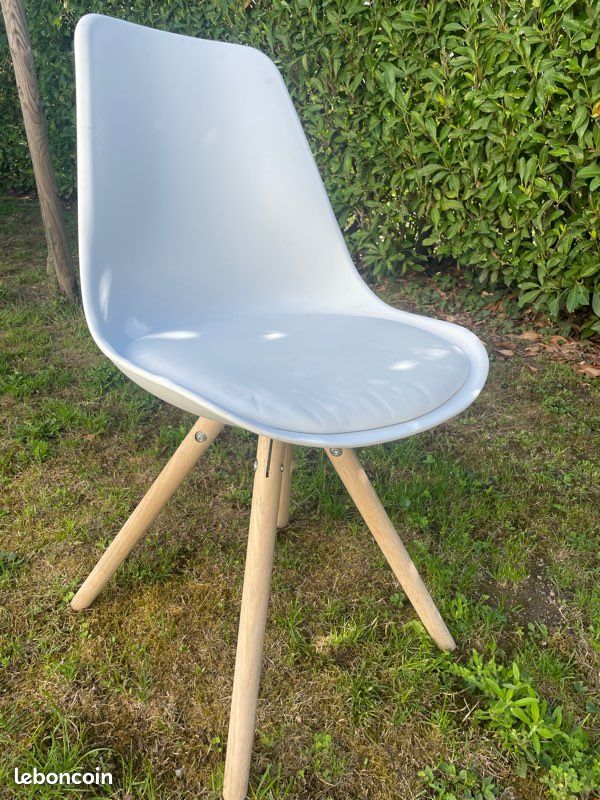 Chaises scandinaves (image 2)