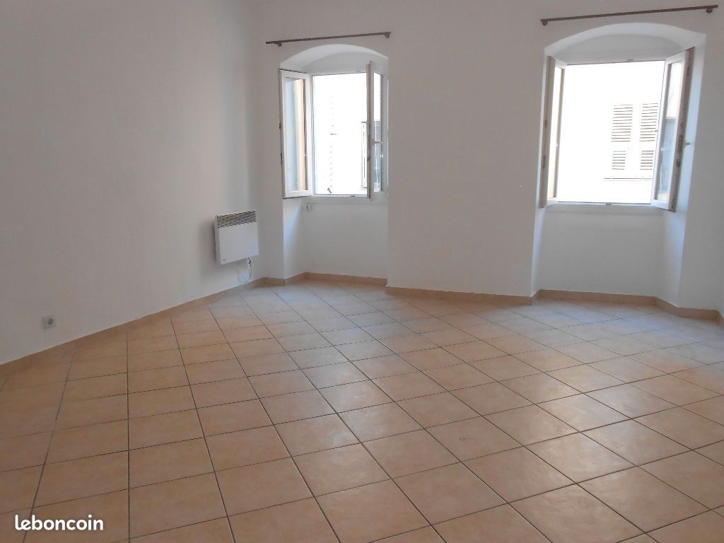 Appartement 1 pièce 35 m² · à Ajaccio · 35 m² · 510 €/mois