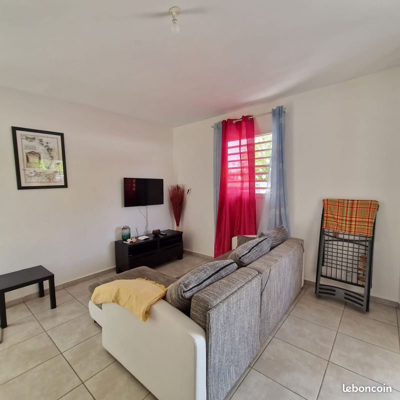Maison 3 pièces 68 m² · à Le Moule · 68 m² · 900 €/mois