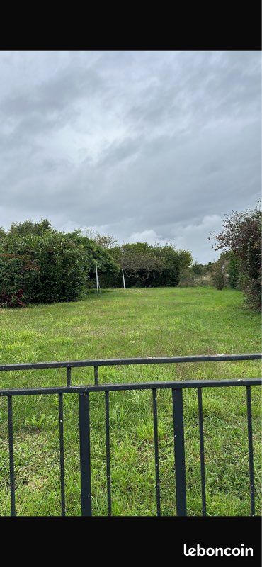 Terrain 2800m2 · à Le Breuil · 50 000 €