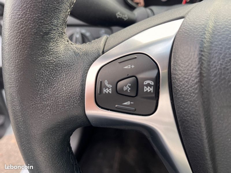 Ford FIESTA 1.0 ECOBOOST 100CH STOP&START TITANIUM 5P (image 9)