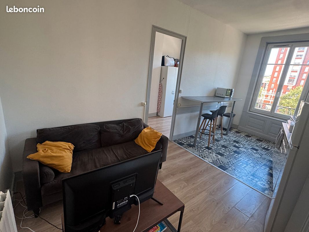 Appartement 2 pièces 33 m² · à Saint-Étienne · 33 m² · 401 €/mois