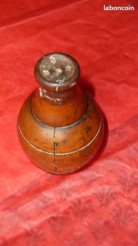 Saliere ancienne en bois d'olivier - origine provence - collection (image 1)