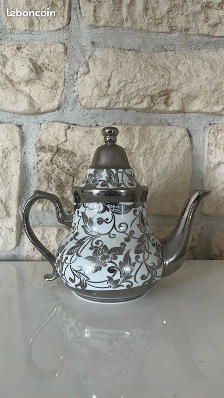 Théière orientale décorative faïence (image 1)