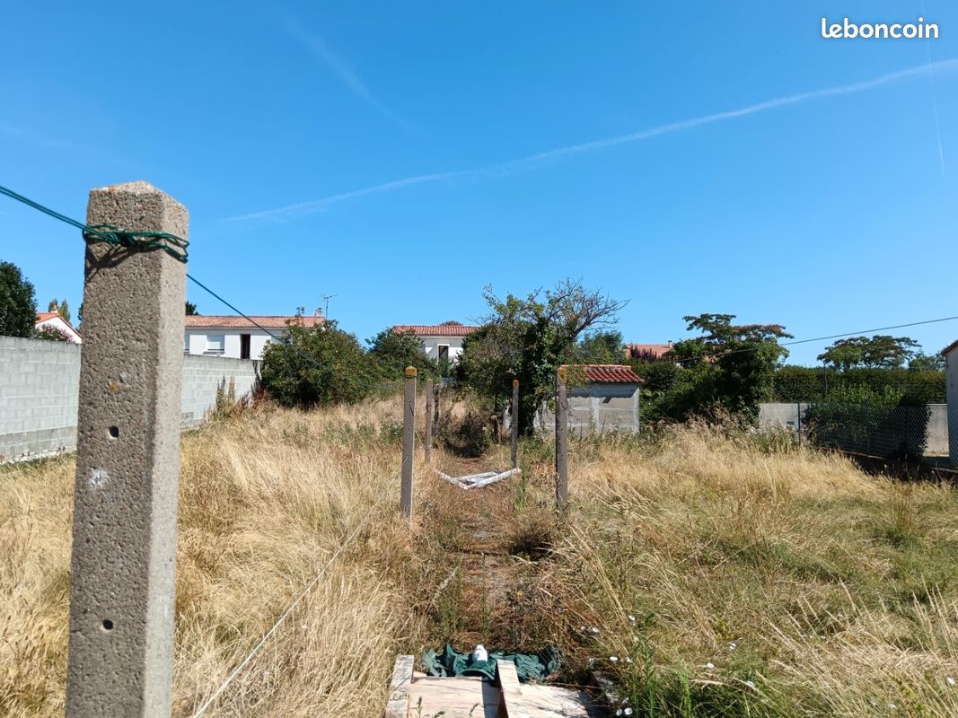 Pré vente terrain · à Mouilleron-Saint-Germain · 25 000 €