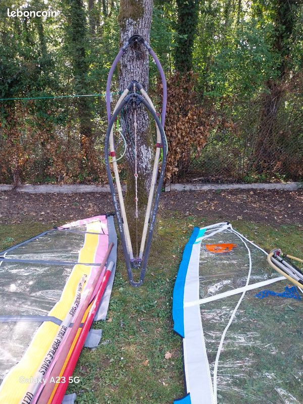 Lot planches à voile et gréements (image 4)