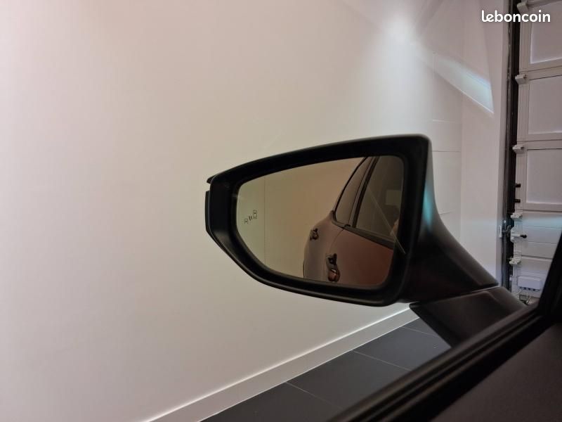 Lexus LBX 1.5 136ch Cool 2WD (image 17)