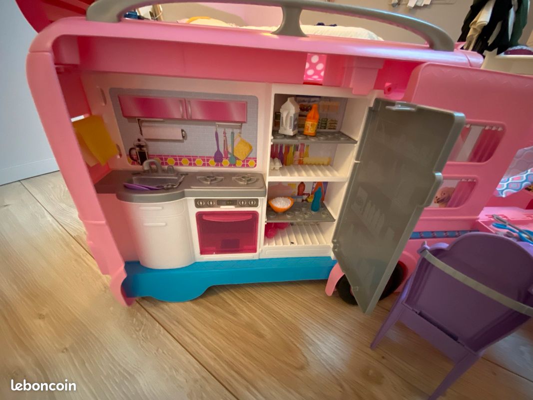 Camping-car Barbie (image 6)