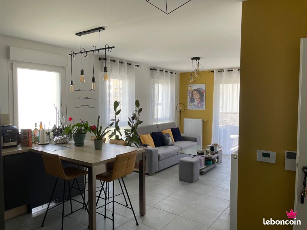 Appartement 3 pièces 60 m² · à Vénissieux · 60 m² · 1 155 €