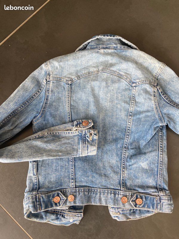 Veste jean t 32. ( environ 10/12 ans) (image 3)