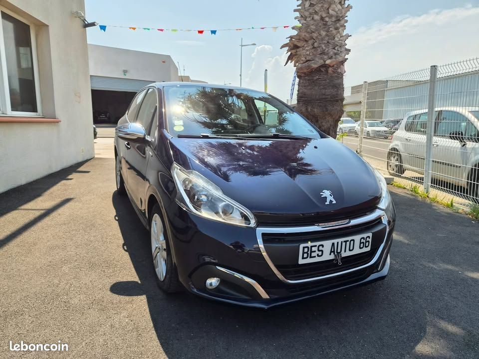 Peugeot 208 1.6 BLUEHDI 100CH STYLE 5P (image 2)