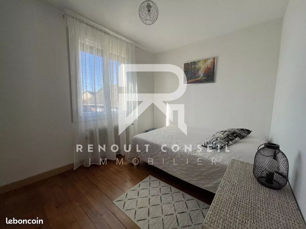 https://img.leboncoin.fr/api/v1/lbcpb1/images/9f/c2/e8/9fc2e80a17e531ba8d425920630a531824923a41.jpg?rule=ad-image