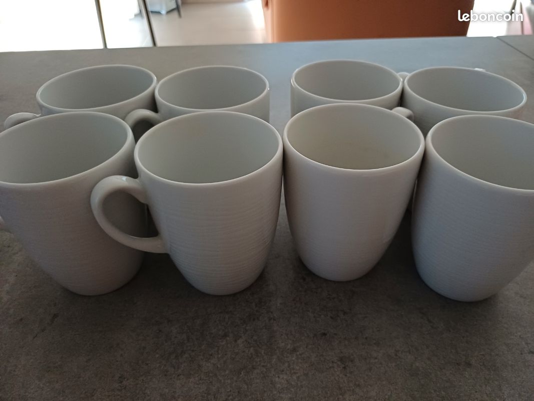 8 Mugs blancs Geneviève Lethu (image 1)