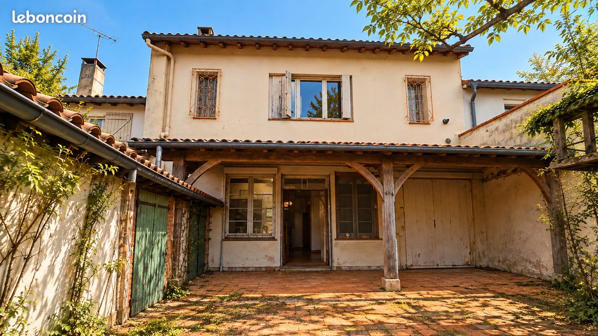 Maison 9 pièces 200 m² · à Montauban · 200 m² · 245 000 €