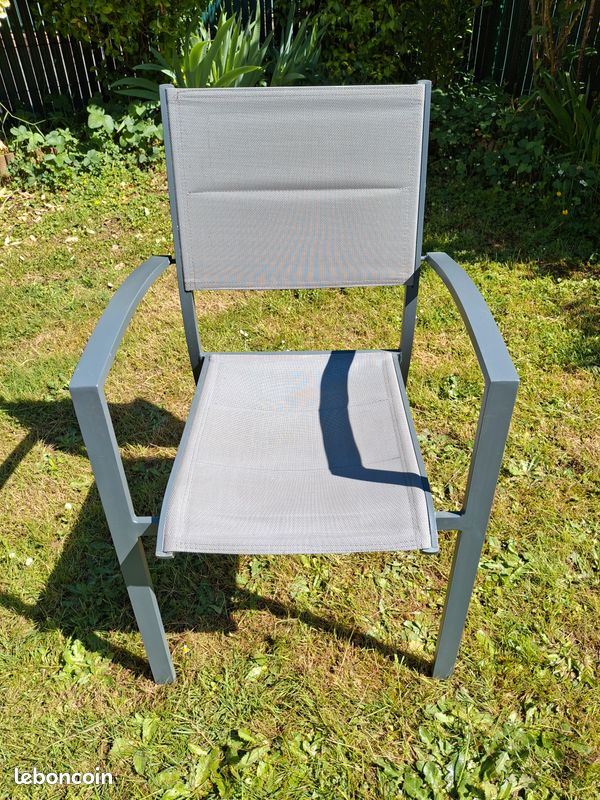 Chaises de jardin (image 1)