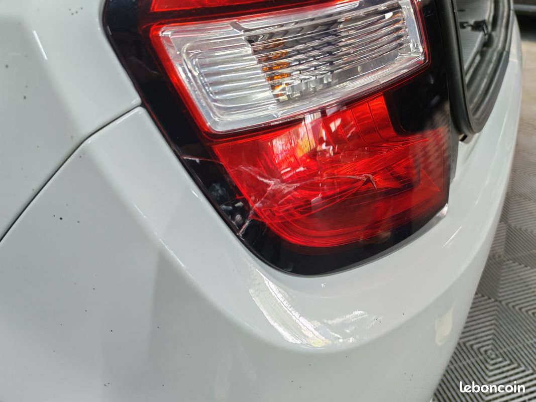 RENAULT TWINGO III 1.0 SCe 70 eco2 Stop Start Zen (image 29)