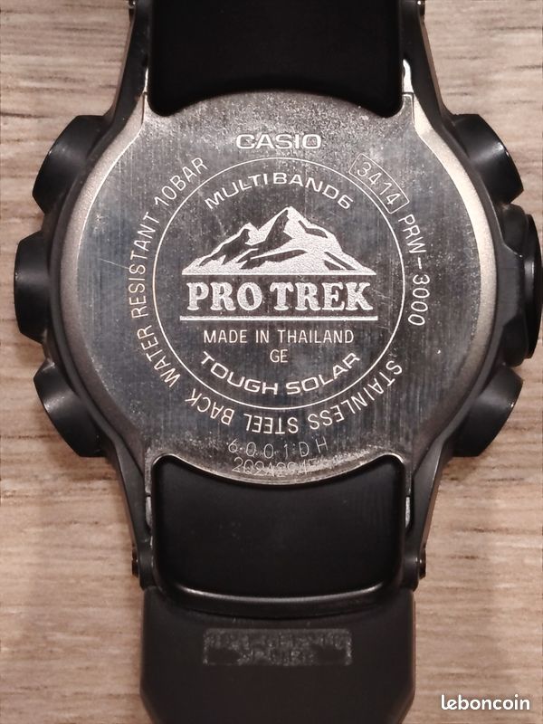 Montre Nubeo Star Trek Entreprise D Chronograph Quartz Rouge