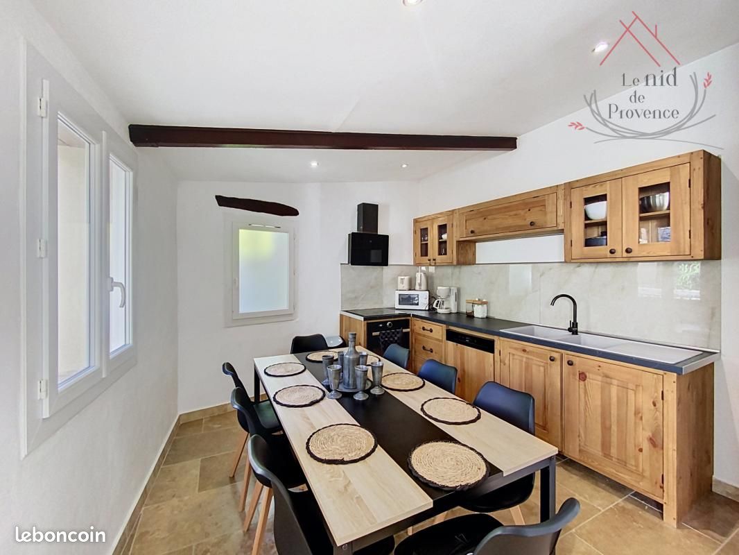 Maison 6 pièces 100 m² · à Malaucène · 100 m² · 300 000 €