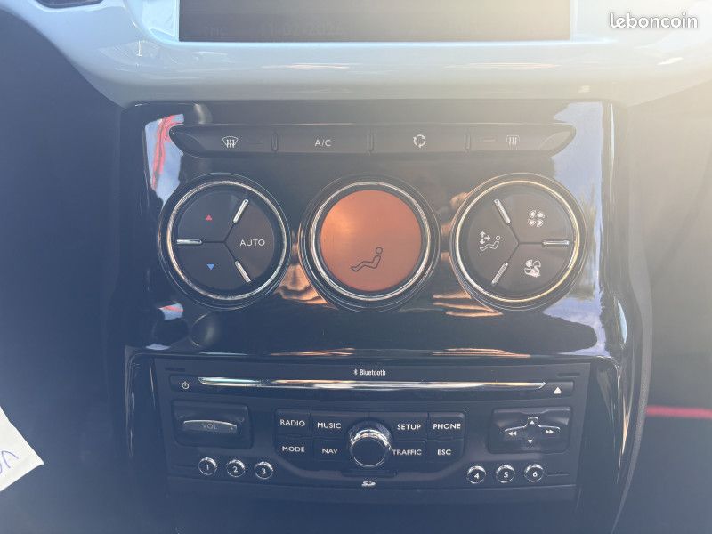 Citroen DS3 1.6 HDI90 (92) FAP SO CHIC (image 11)