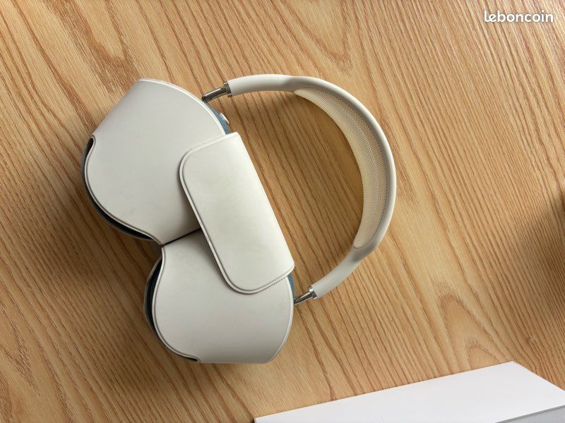 Apple AirPods Max 2e génération – Argent – Comme neuf (image 4)