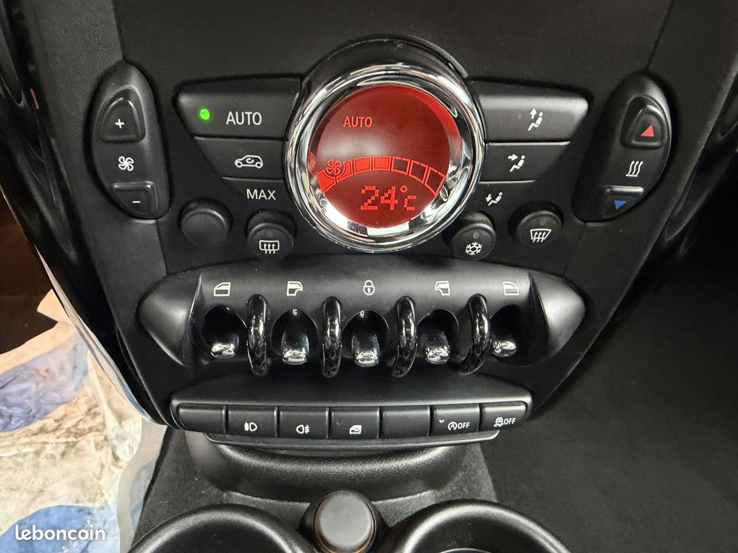 Mini COUNTRYMAN COOPER S 184CH JCW RED HOT CHILI ALL4 (image 12)