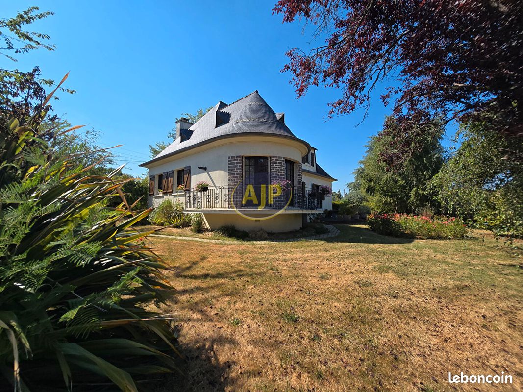 Maison 6 pièces 153 m² · à Grand-Fougeray · 153 m² · 250 400 €