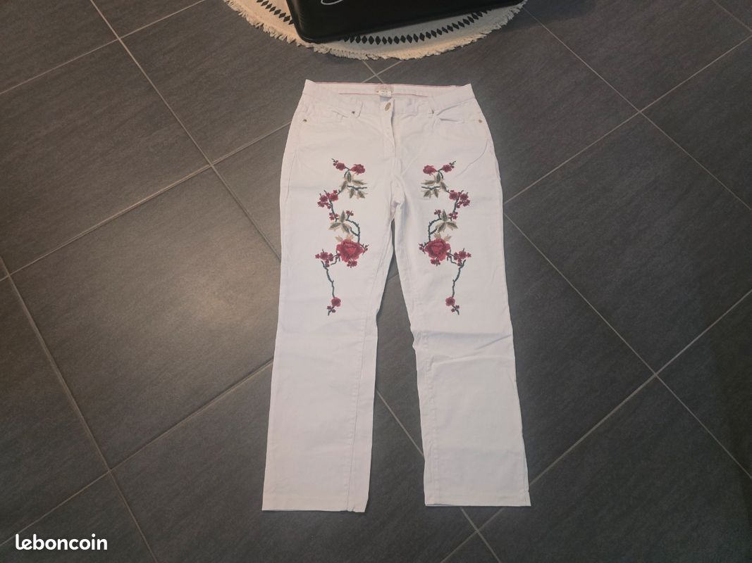 Pantacourt femme taille 40 (image 1)