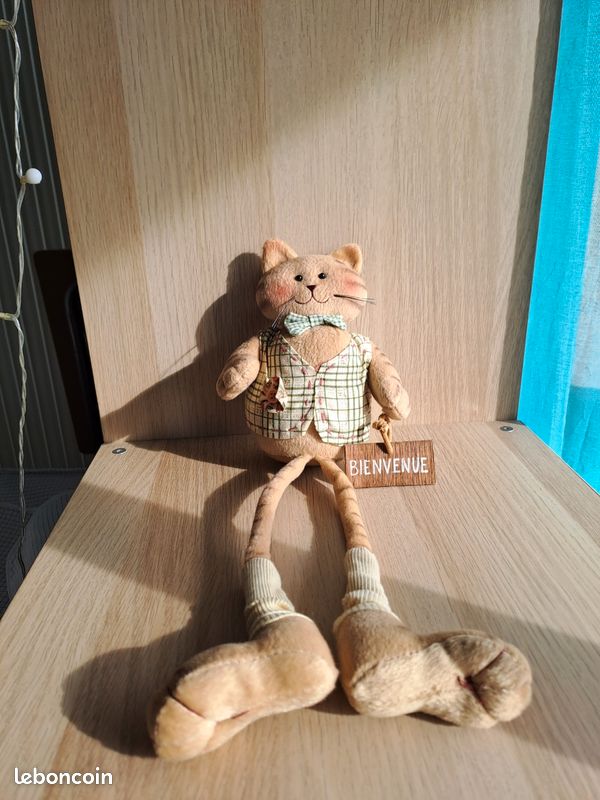 Peluche chat décorative bienvenue neuve (image 1)
