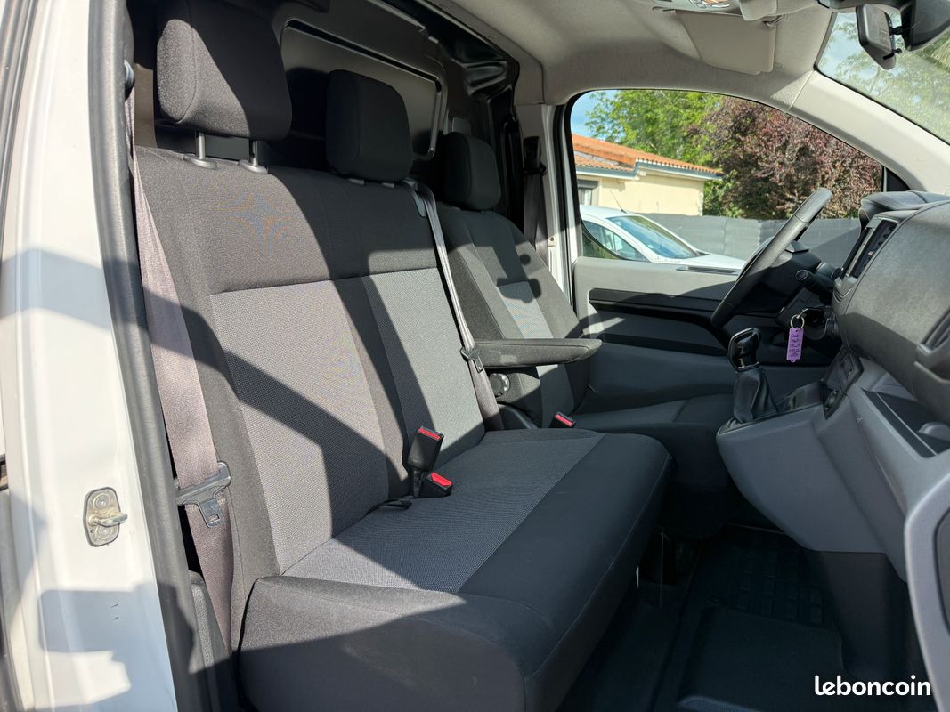 CITROËN JUMPY XS CarPlay Caméra de recul Excellent état (image 13)
