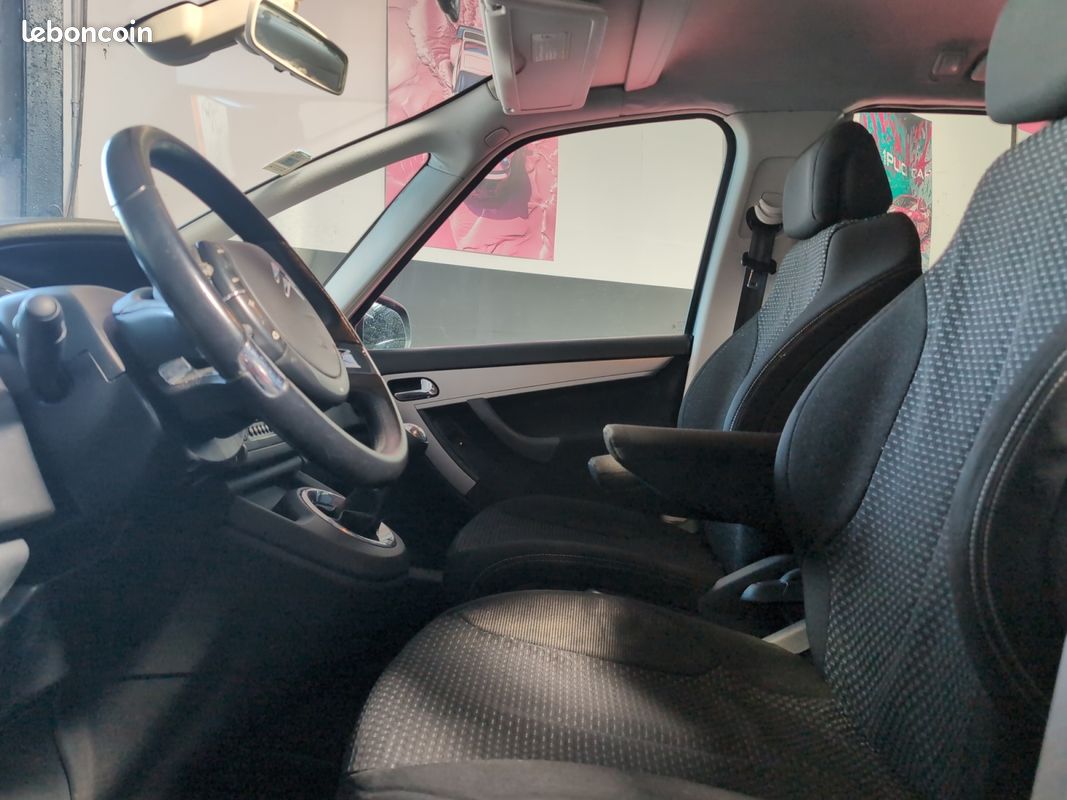 CITROEN C4 PICASSO 1.6 HDI EXCLUSIVE 110Ch - Garantie 12 mois (image 9)