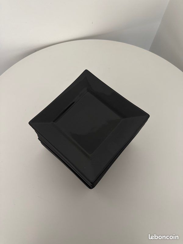 Assiette carrée (image 2)