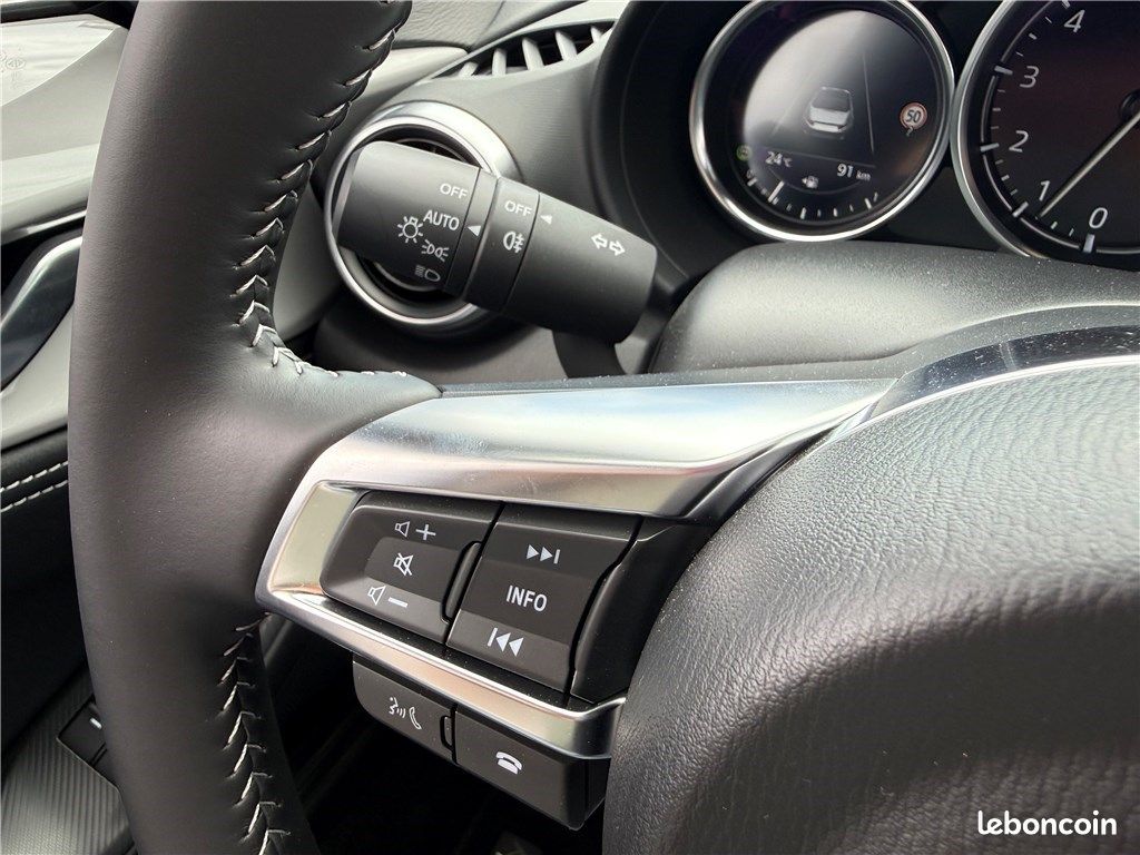 Mazda MX-5 ROADSTER 2024 1.5L SKYACTIV-G 132 CH Exclusive-Line (image 16)