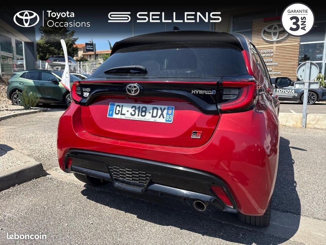 Toyota Yaris 116h GR Sport 5p MY22 (image 24)