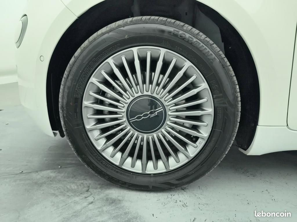 Fiat 500 500e MY22 SERIE 1 STEP 2 Berline e 118 ch Icône (image 15)