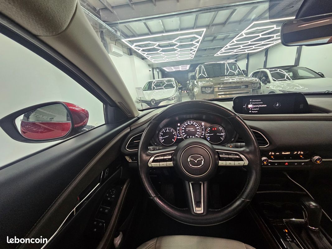 MAZDA CX-30 Exclusive 4x2 toit ouvrant / appel carPlay et Android auto / feux et essuis glace automatique / regulateur adaptatif / affichage tete auto / sièges et volant électrique chauffant (image 14)