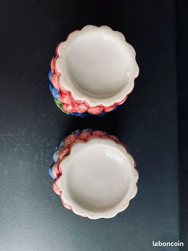 2 pots en barbotine- majolique motif raisins style bassano (image 4)