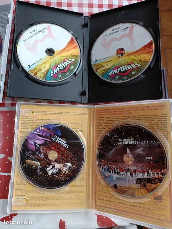 Les enfoirés lot 4 boîtes avec 2 dvd chacune (image 3)