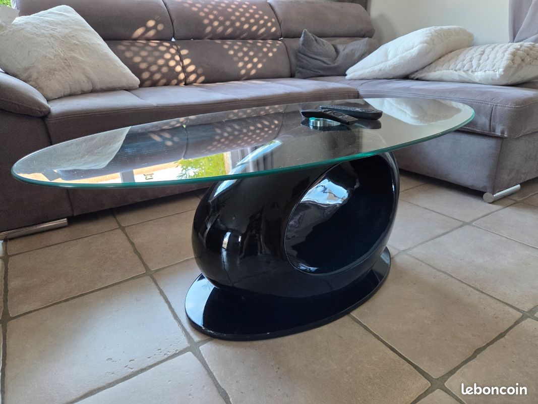 Table basse contemporaine (image 2)