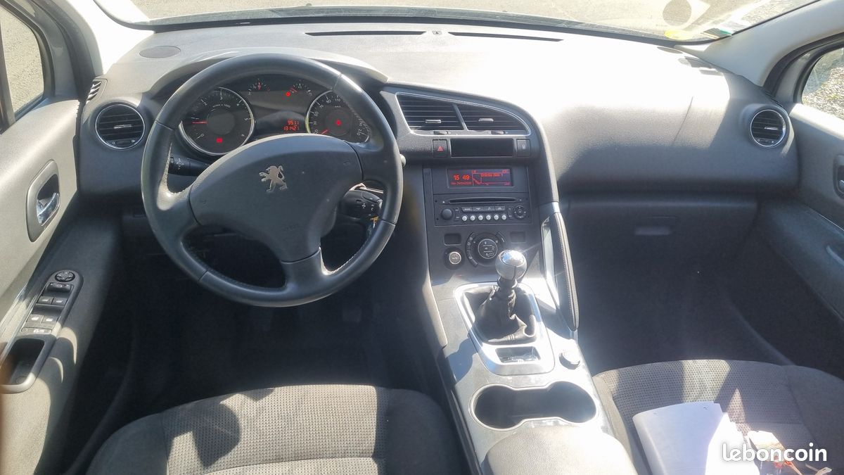 Peugeot 3008 1.6 hdii 115cv entretien à jour (image 5)