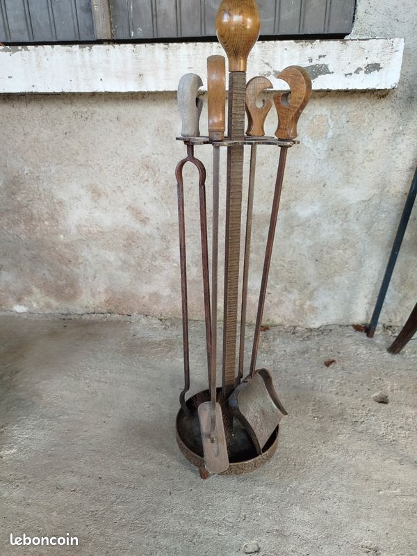 Serviteur de cheminée ancien en fer forgé et laiton - 4 accessoires - Décoration