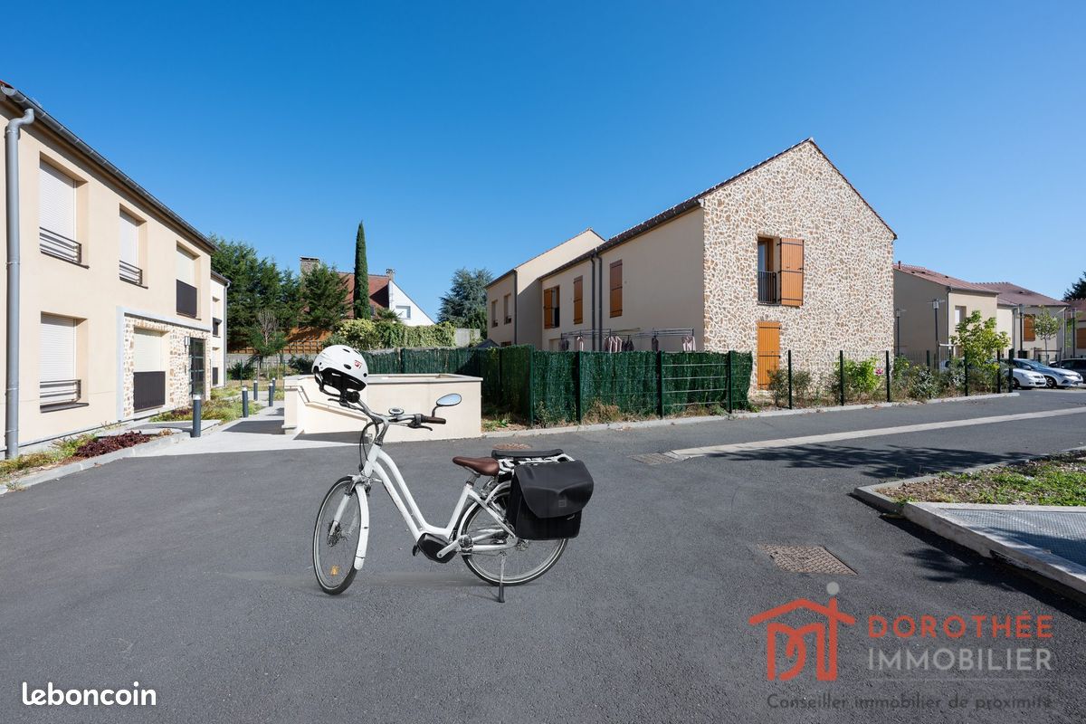 Appartement 2 pièces 45 m² · à Marolles-en-Brie · 45 m² · 248 000 €