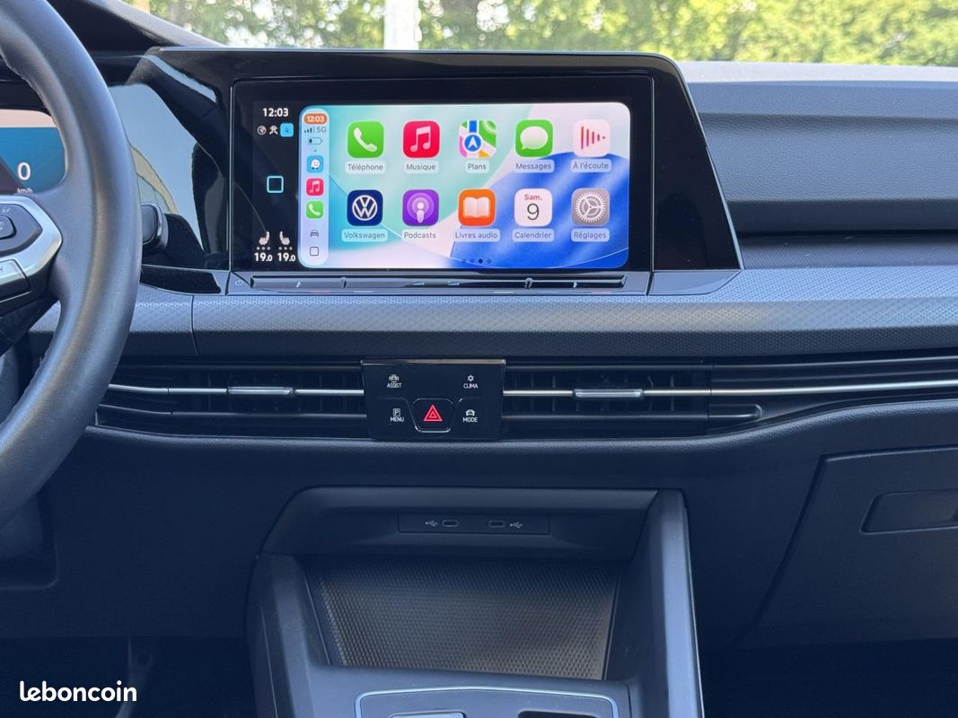 VOLKSWAGEN GOLF 8 VIII 2.0 TDI 116ch DSG 7 Active Pano Matrix Navi CarPlay Acc Siege Chauffant (image 6)