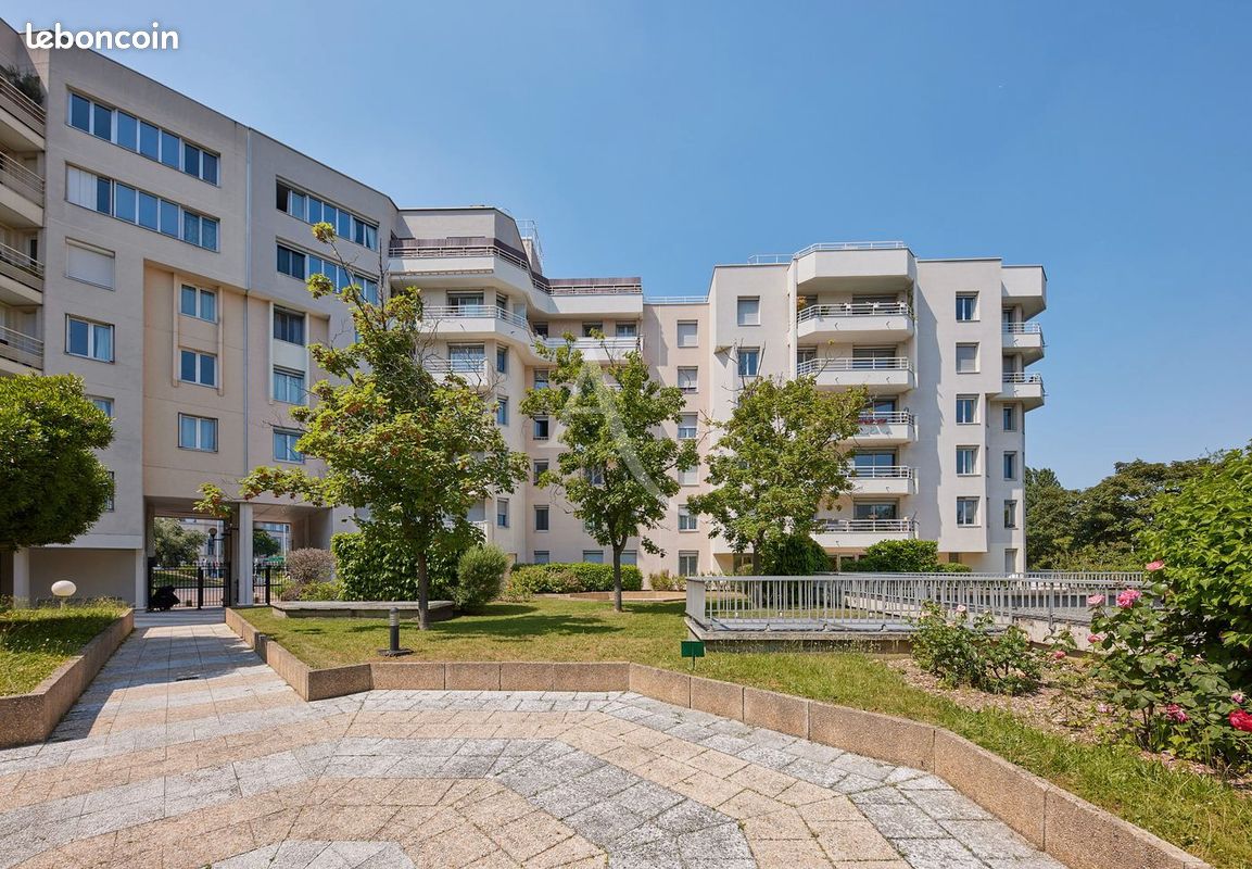 Appartement 3 pièces 68 m² · à Issy-les-Moulineaux · 68 m² · 399 190 €