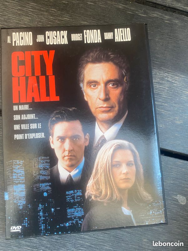 Dvd City Hall (image 1)
