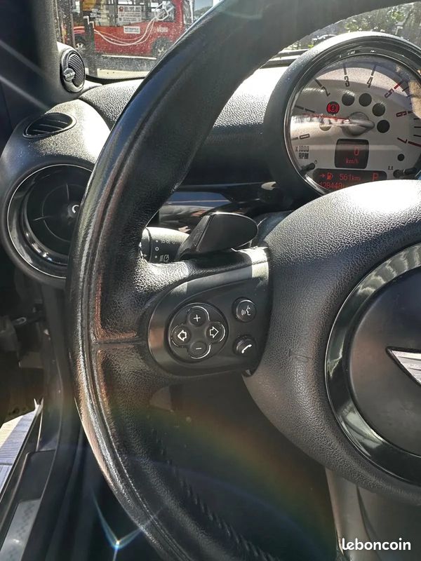 MINI Mini 2.0 D 143ch Pack Red Hot Chili - 2012 - 132 000 km - Toit Ouvrant - Harman Kardon - Sieges Chauffant (image 18)