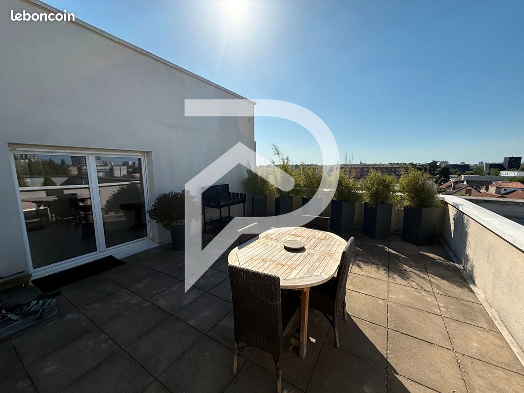Appartement 4 pièces 100 m² · à La Courneuve · 100 m² · 285 000 €