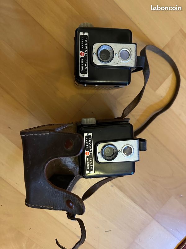 Appareil photo ancien Kodak brownie flash - Antiquités
