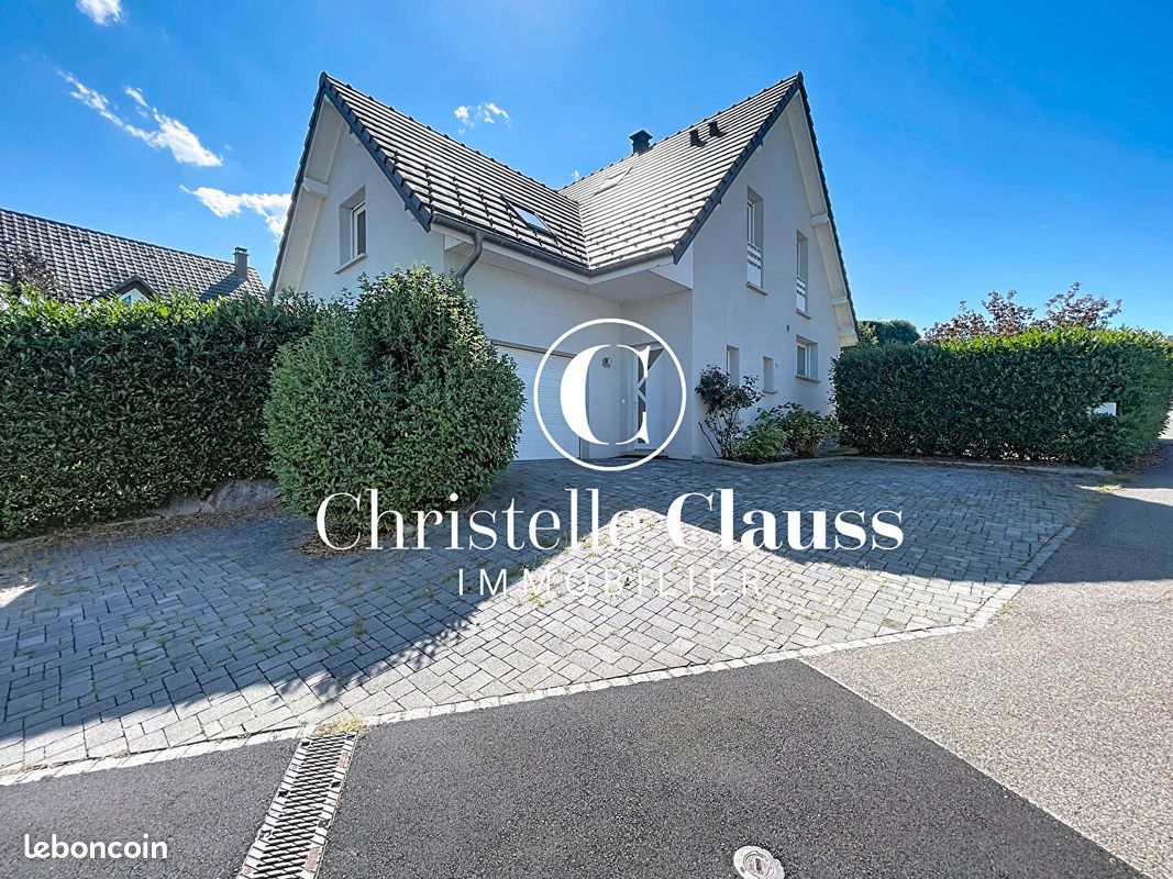 Maison 6 pièces 153 m² · à Folgensbourg · 153 m² · 498 200 €