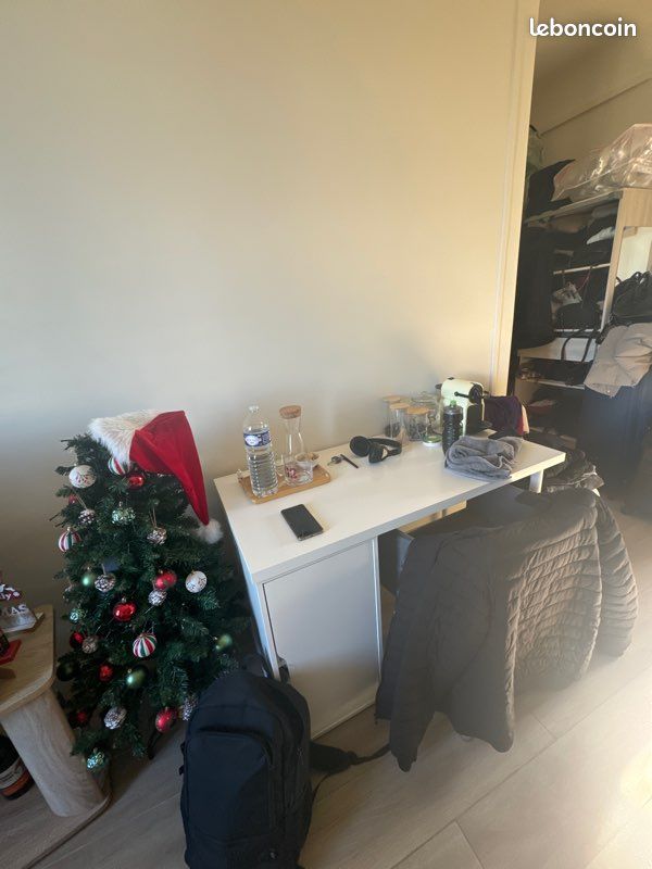 Bureau ikea (image 2)